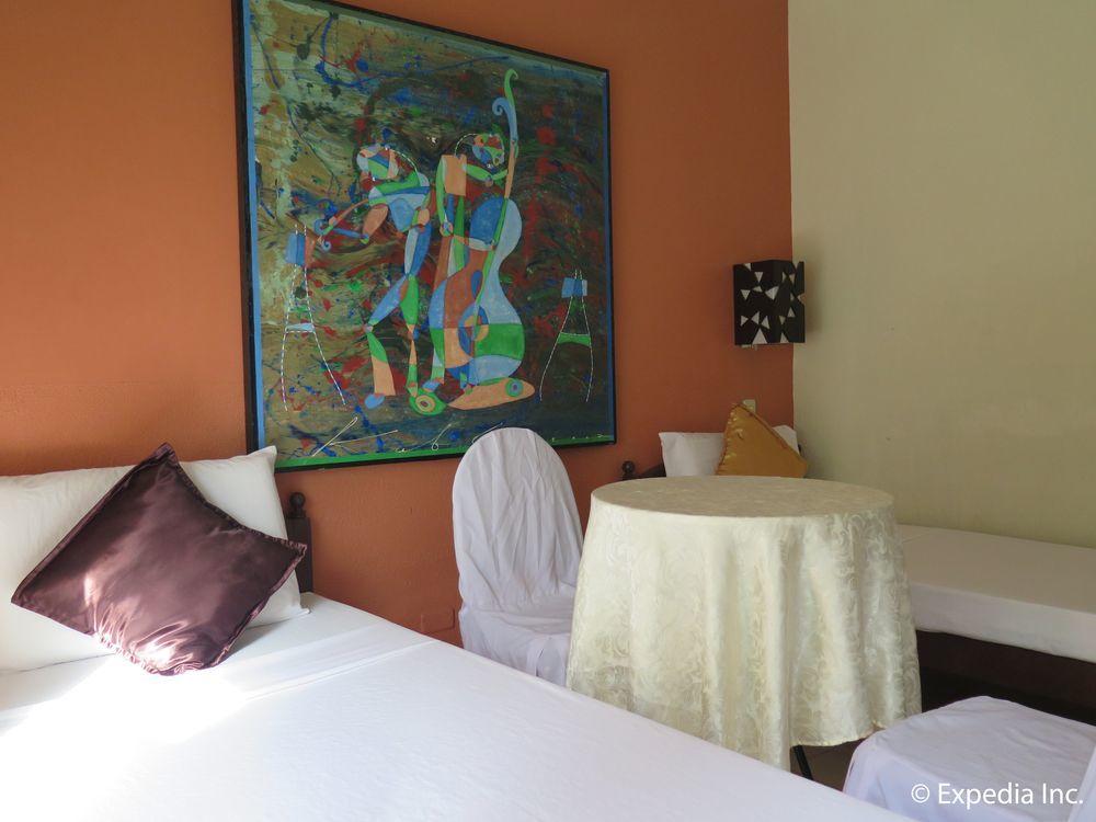 Davao City Oyo 200 Ponce Suites Art Hotel מראה חיצוני תמונה