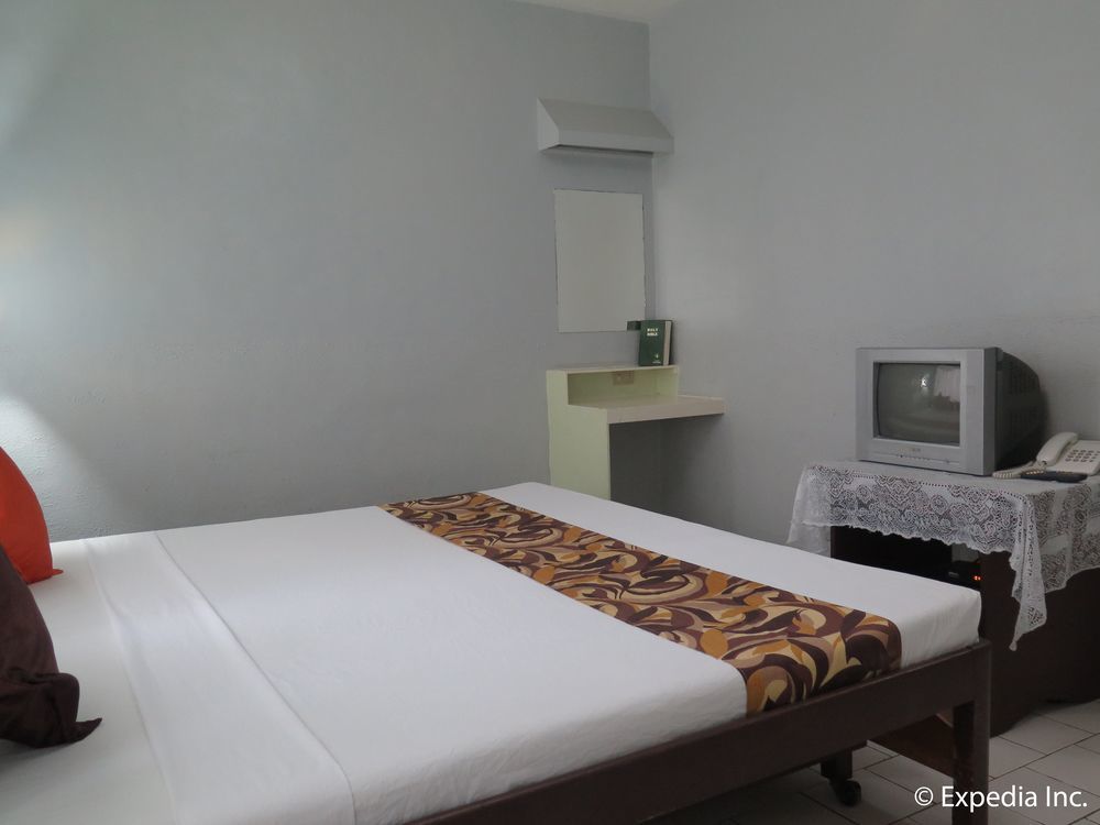 Davao City Oyo 200 Ponce Suites Art Hotel מראה חיצוני תמונה