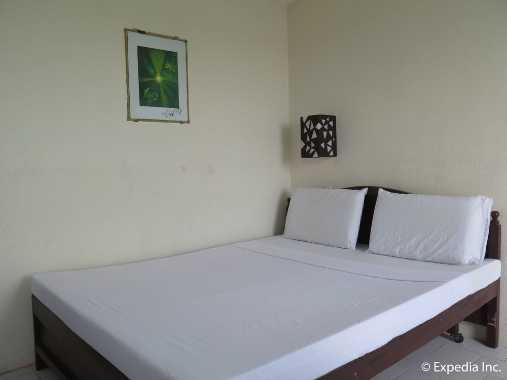 Davao City Oyo 200 Ponce Suites Art Hotel מראה חיצוני תמונה