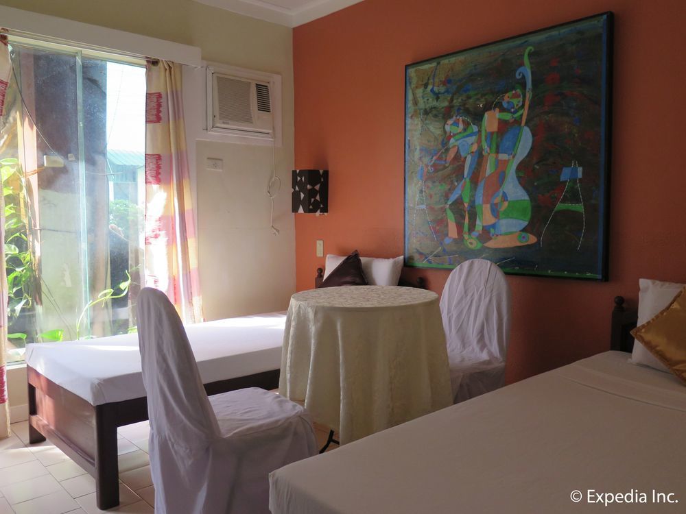 Davao City Oyo 200 Ponce Suites Art Hotel מראה חיצוני תמונה