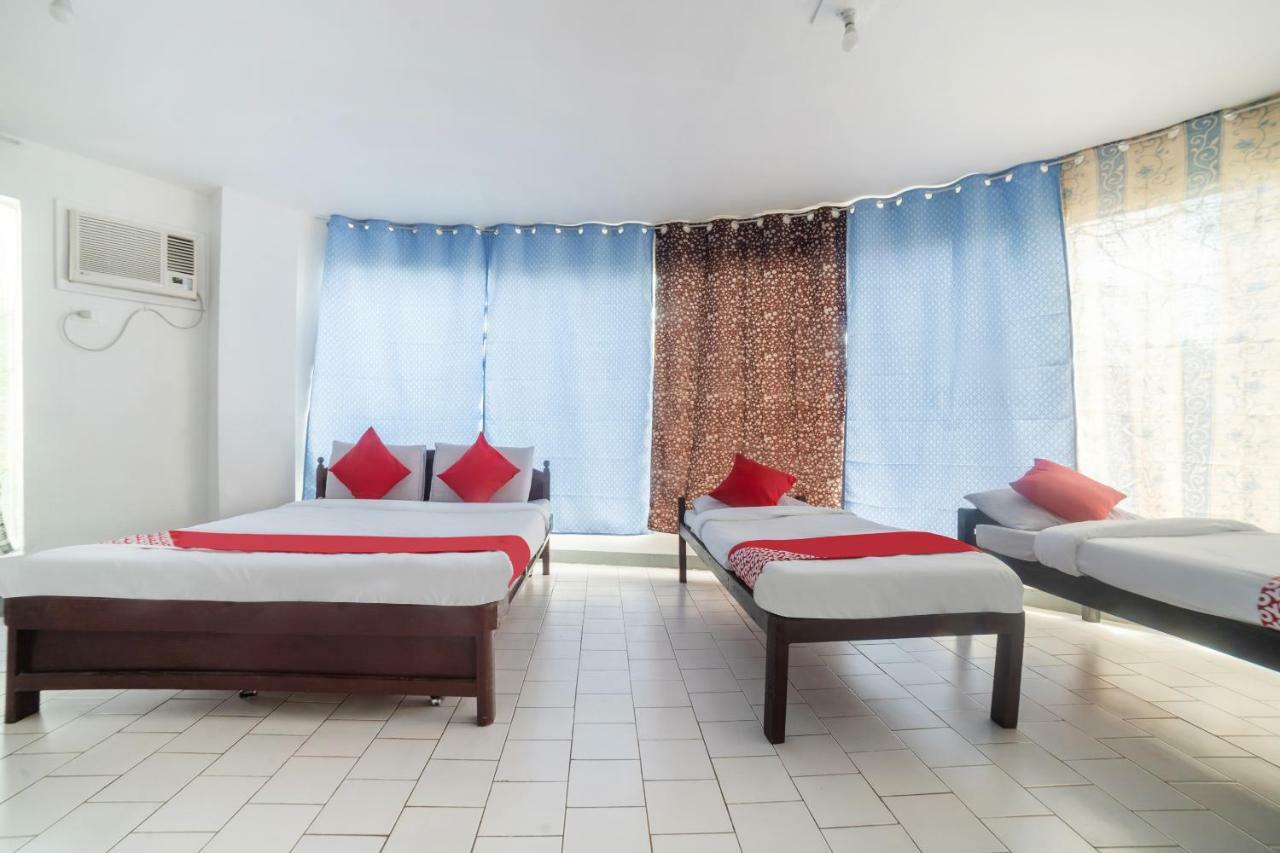 Davao City Oyo 200 Ponce Suites Art Hotel מראה חיצוני תמונה