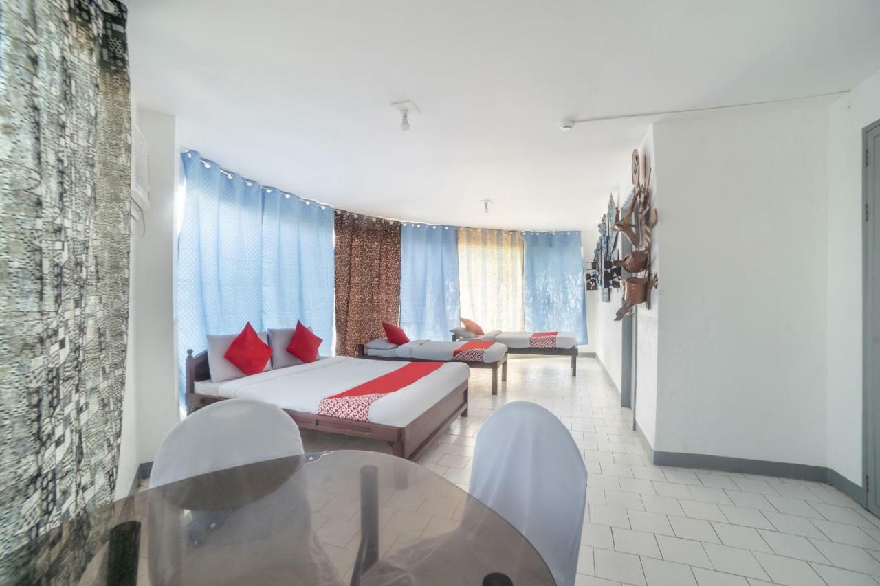Davao City Oyo 200 Ponce Suites Art Hotel מראה חיצוני תמונה