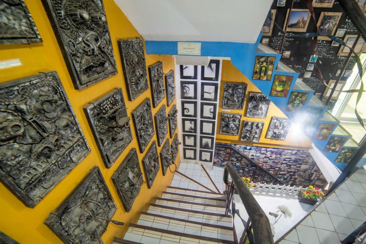 Davao City Oyo 200 Ponce Suites Art Hotel מראה חיצוני תמונה