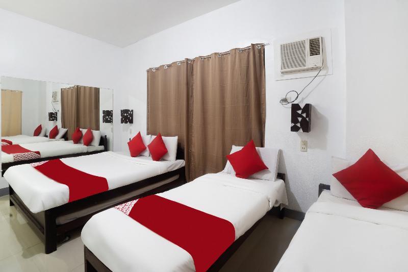 Davao City Oyo 200 Ponce Suites Art Hotel מראה חיצוני תמונה