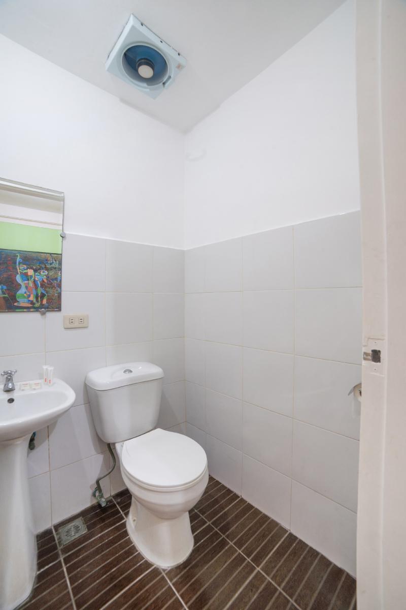 Davao City Oyo 200 Ponce Suites Art Hotel מראה חיצוני תמונה